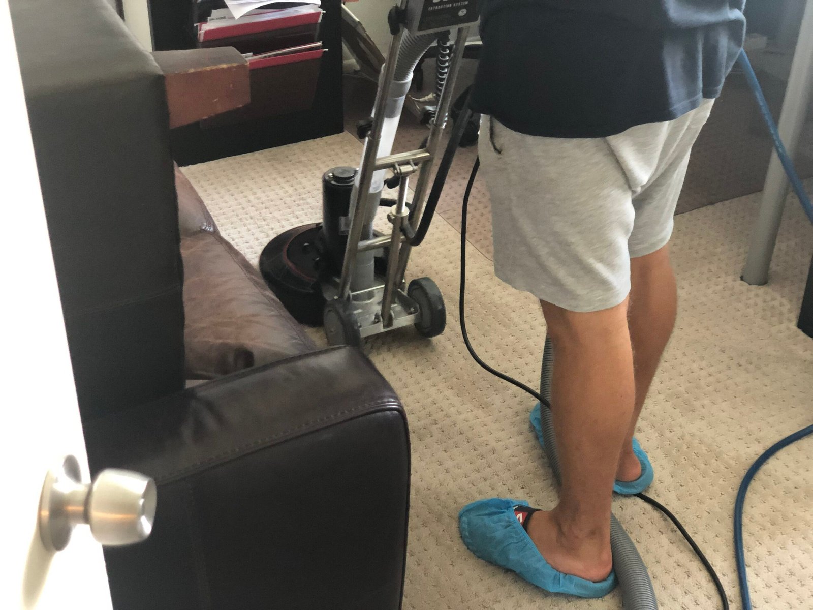 Carpet cleaning of the office room in the house