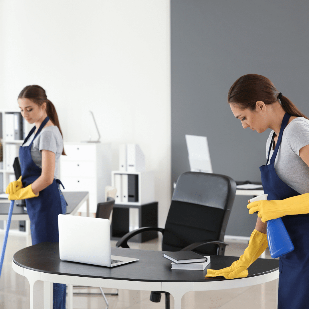 Reliable commercial cleaning service in Orange County in the office